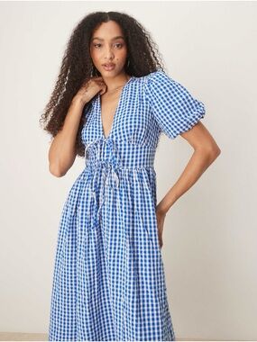 NEW With Tags Brand: Nobody’s Child          Blue Gingham Tie-Front Midi Dress